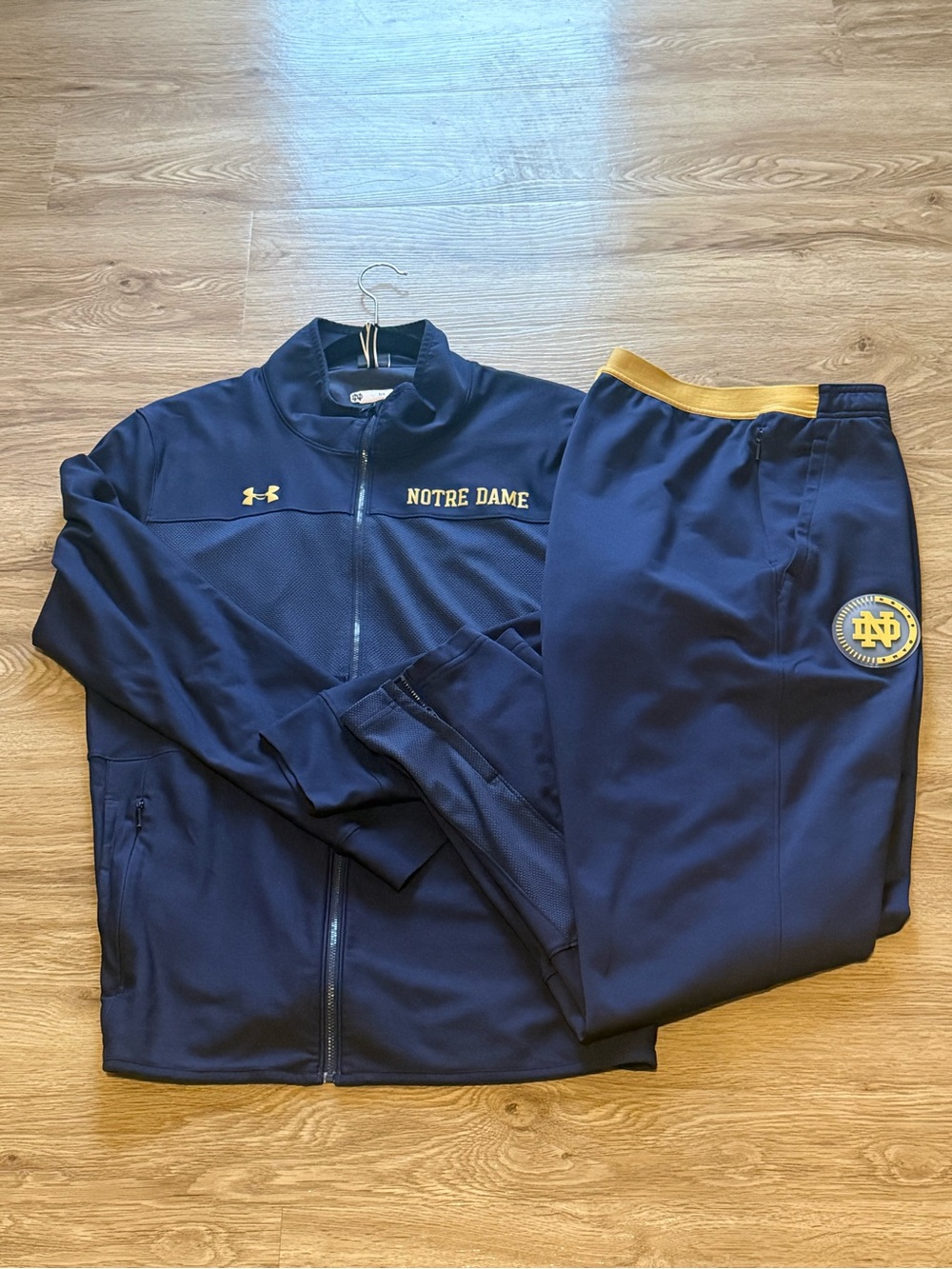 Under Armour Notre Dame Travel Suit